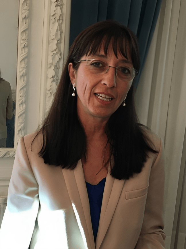 Carmen Meneses Falcón