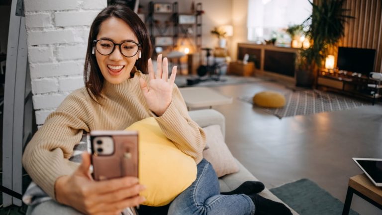 ¿Cómo comunicarse con un adicto a distancia?