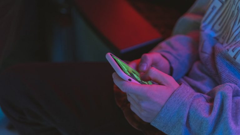 Comparación social y ansiedad: Cuando medirse con los demás se vuelve agotador